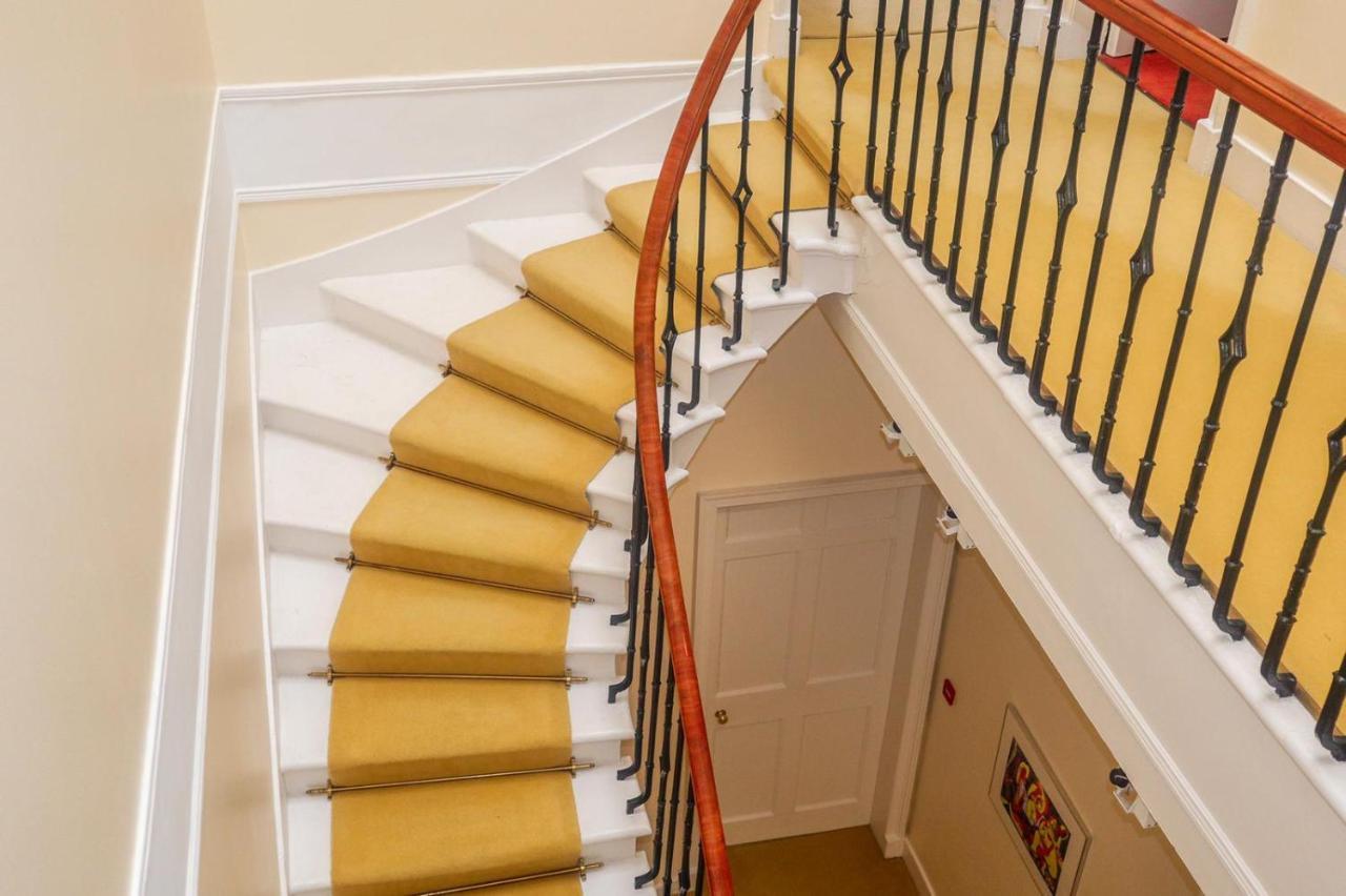 Beautiful City Centre Georgian 4 Bed Townhouse With Private Garden Edinburg Exteriör bild