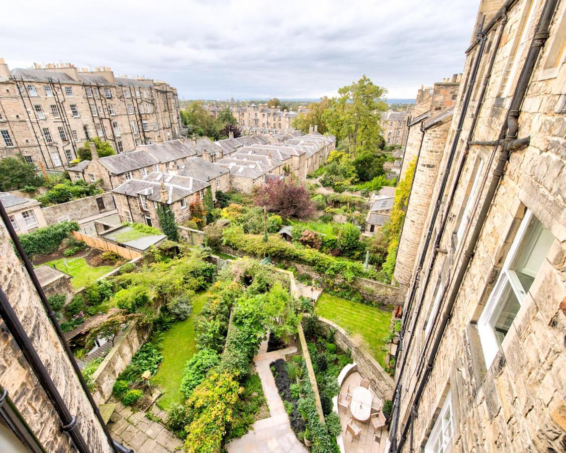 Beautiful City Centre Georgian 4 Bed Townhouse With Private Garden Edinburg Exteriör bild