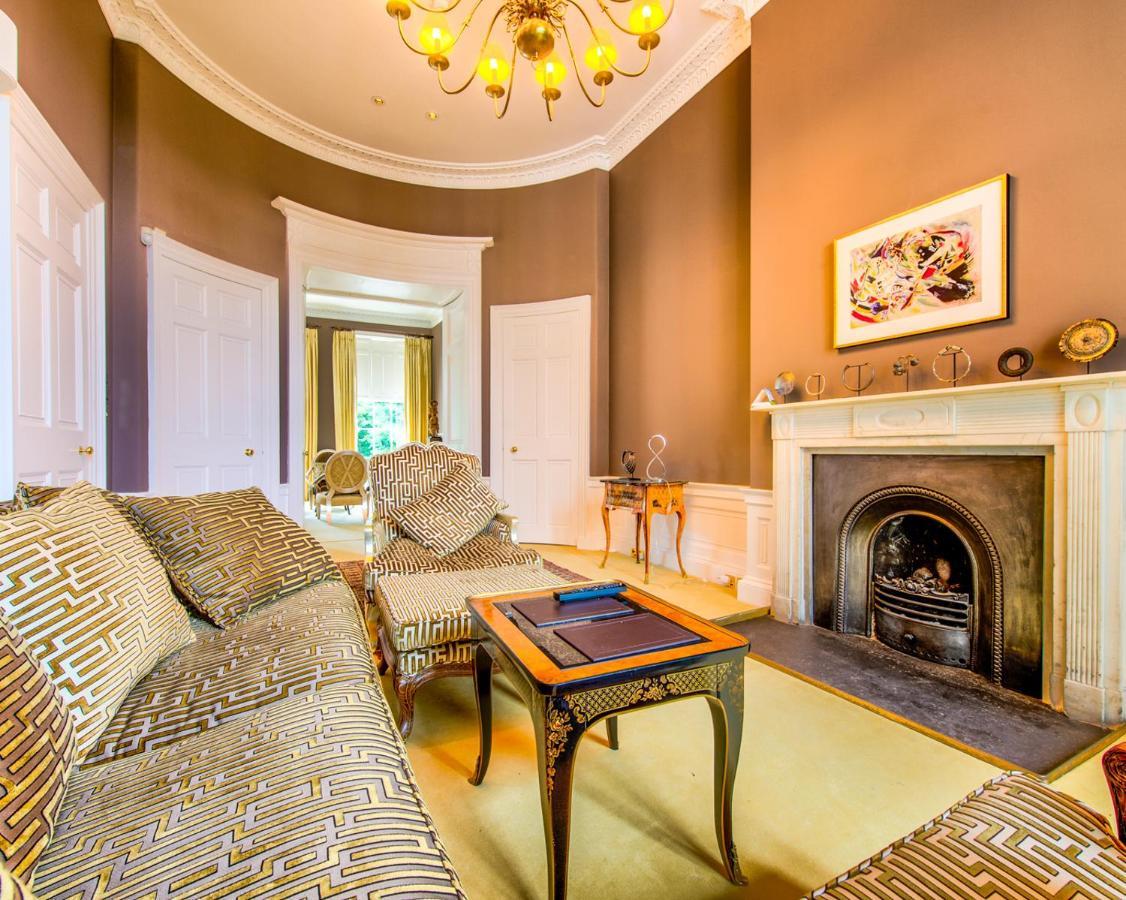 Beautiful City Centre Georgian 4 Bed Townhouse With Private Garden Edinburg Exteriör bild