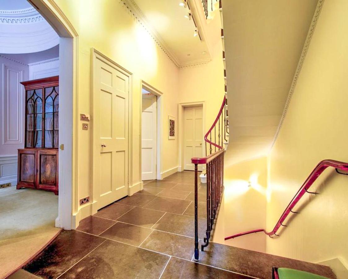 Beautiful City Centre Georgian 4 Bed Townhouse With Private Garden Edinburg Exteriör bild